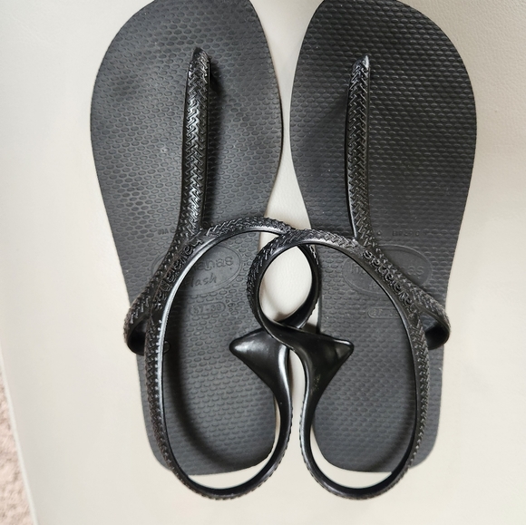 Sanuk yoga spree flip flops size NWT 7/38 and Havananns 7 women's get both $25 - Picture 2 of 6